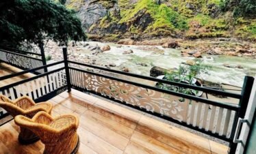 Camping in Him Resort