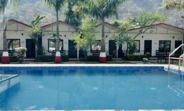 Antaram Resort Pool