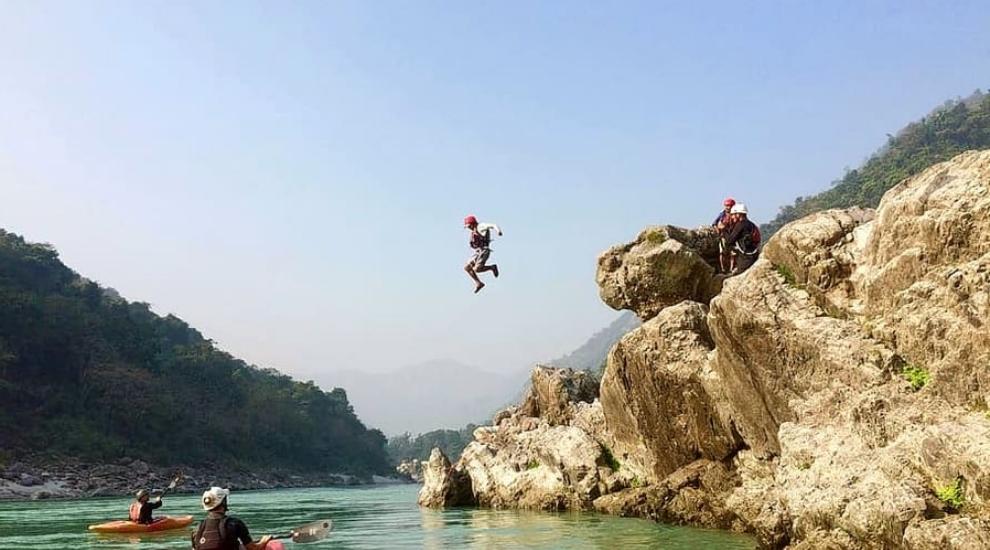 Cliff Jumping with rafting rishikesh