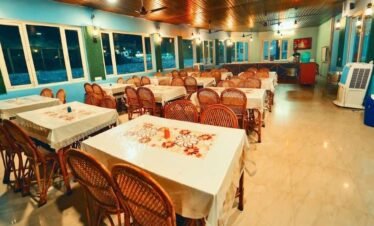 Dining Area At Antaram Resort