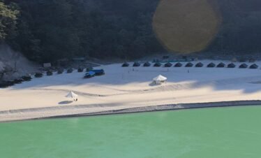 Ganga River beach Camping in Shivpuri Rishikesh