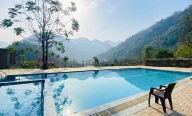 Paddler Zone Swimming Pool