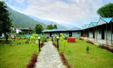 Shivpuri heights garden view