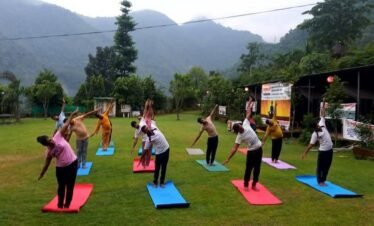Yoga Sessions in Palm Resort
