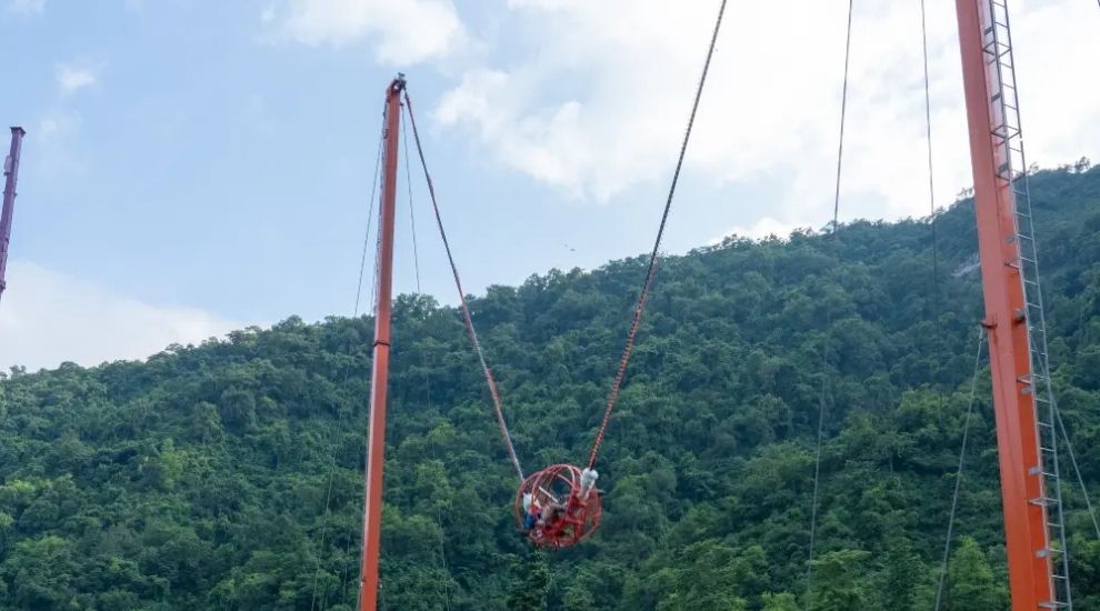 reverse bungee jumping in rishikesh