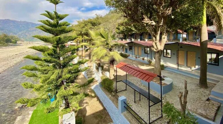 Euphoric Hostel River Resort, Mohanchatti Rishikesh