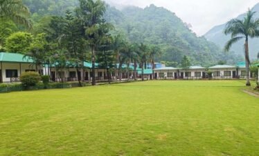 Phool Chatti Resort Garden Area